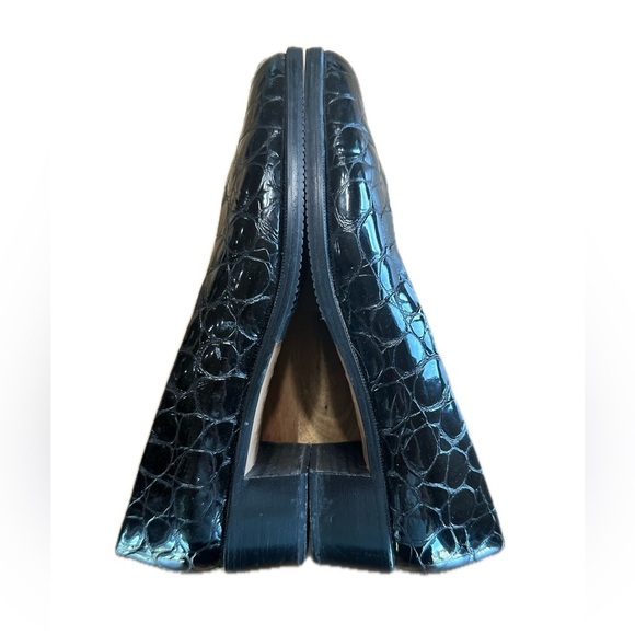 Chloe Black Heels Elegant and Timeless Design - Picture 5 of 6